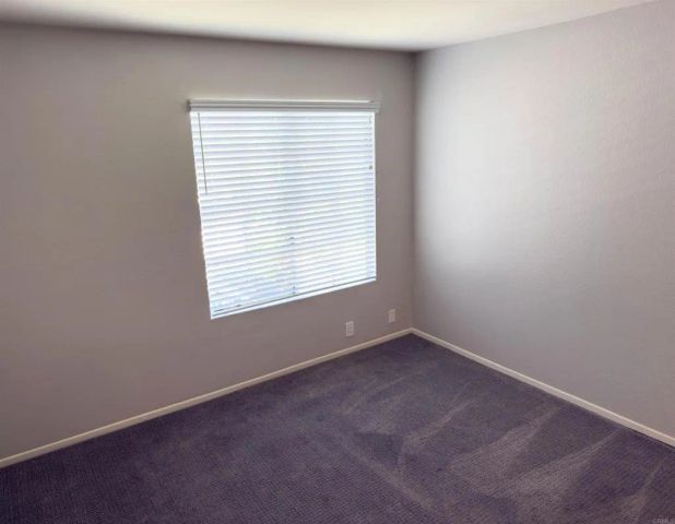 7220 Calle Cristobal 12, San Diego, CA 92126