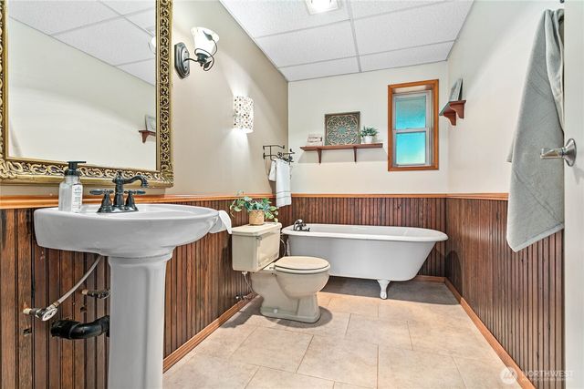 6650 Kings Lane, Bellingham, WA 98226