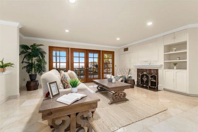 7 Sunpeak, Irvine, CA 92603