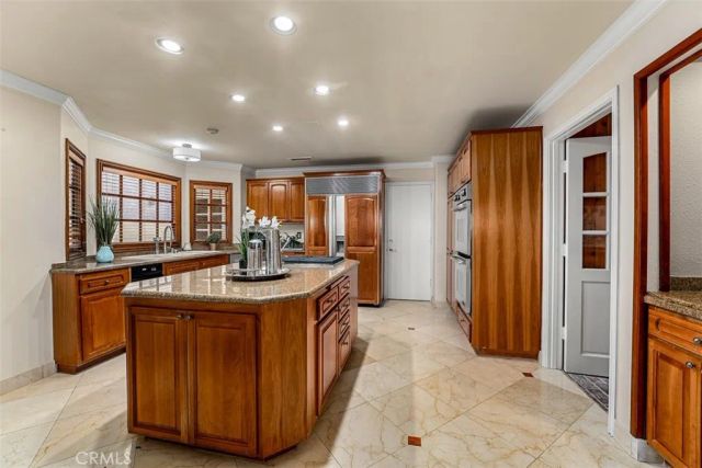 7 Sunpeak, Irvine, CA 92603