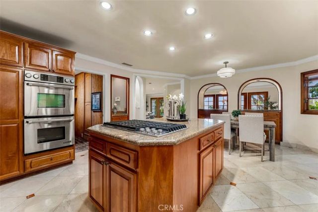 7 Sunpeak, Irvine, CA 92603