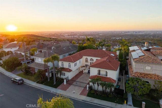 7 Sunpeak, Irvine, CA 92603