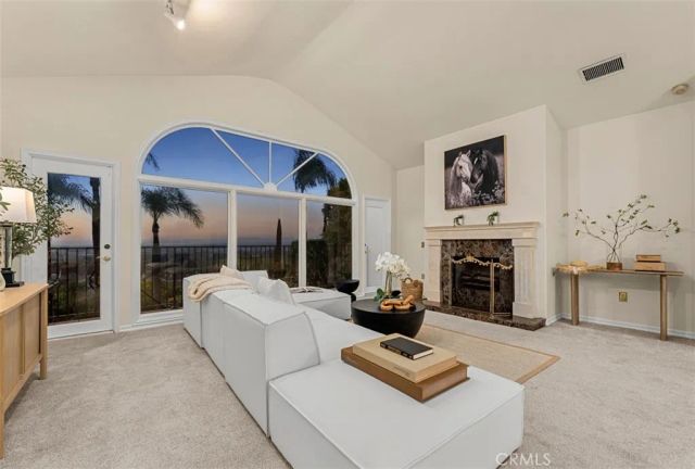 7 Sunpeak, Irvine, CA 92603