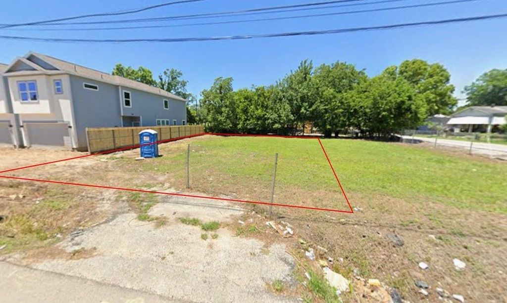 2021 Harlem Street, Houston, TX 77020