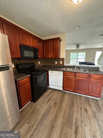 500 Jaclyn Circle, Mcdonough, GA 30253