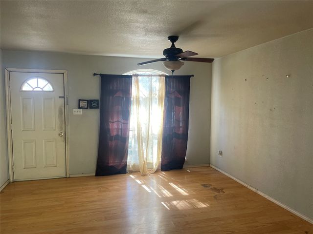 921 College Street, Sulphur Springs, TX 75482