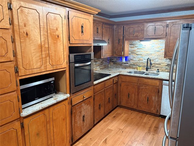 504 Loop Road, Quanah, TX 79252