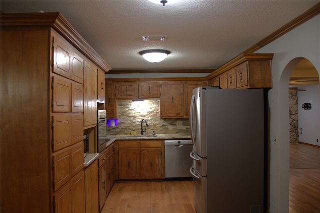 504 Loop Road, Quanah, TX 79252