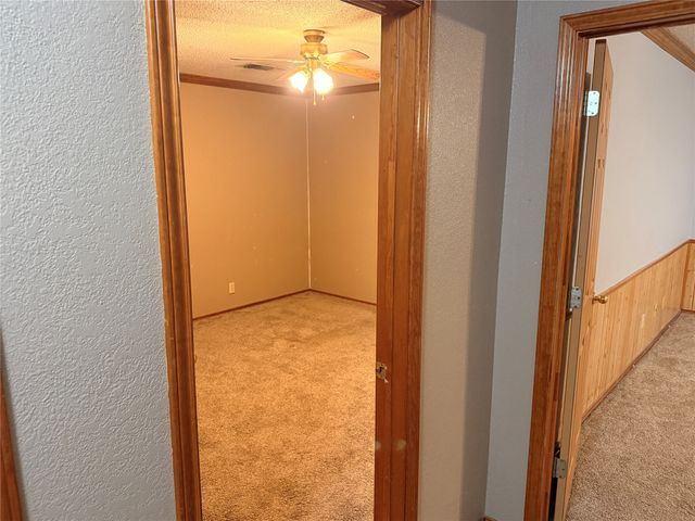 504 Loop Road, Quanah, TX 79252