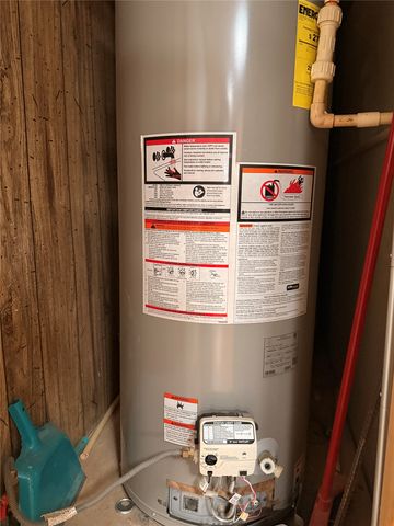 504 Loop Road, Quanah, TX 79252