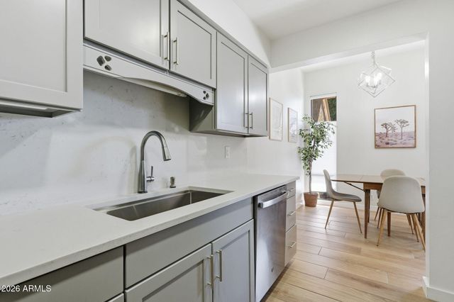 1207 E NORTHSHORE Drive 136, Tempe, AZ 85283