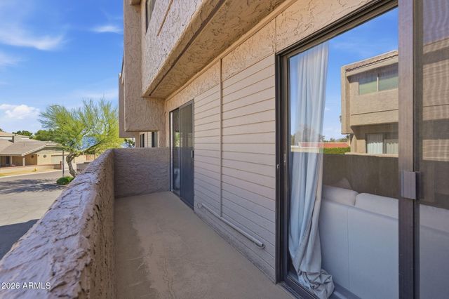 1207 E NORTHSHORE Drive 136, Tempe, AZ 85283