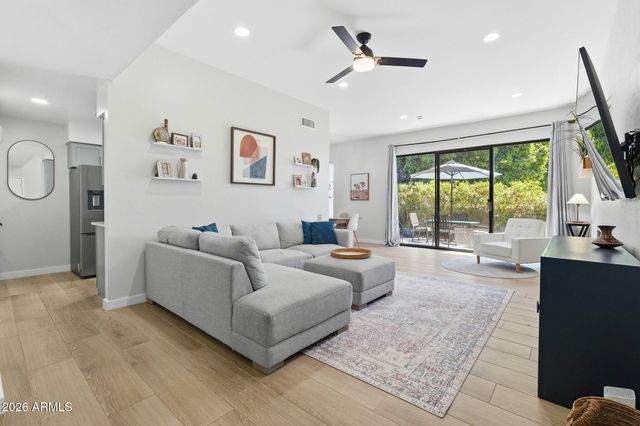 1207 E NORTHSHORE Drive 136, Tempe, AZ 85283