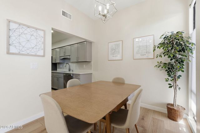 1207 E NORTHSHORE Drive 136, Tempe, AZ 85283