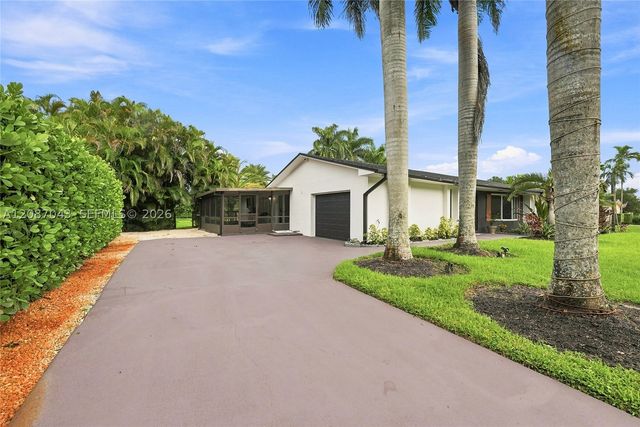 13402 SW 29th St, Davie, FL 33330
