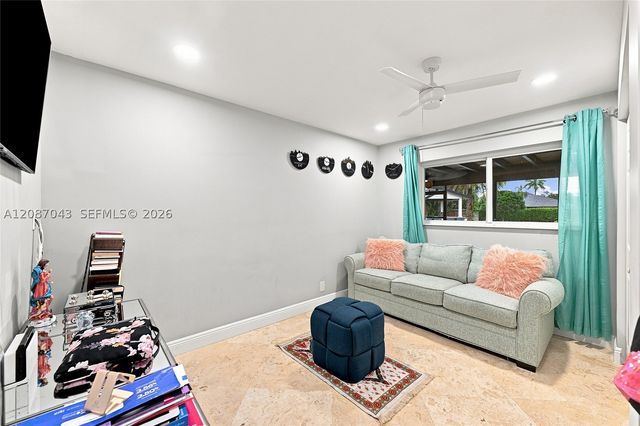 13402 SW 29th St, Davie, FL 33330