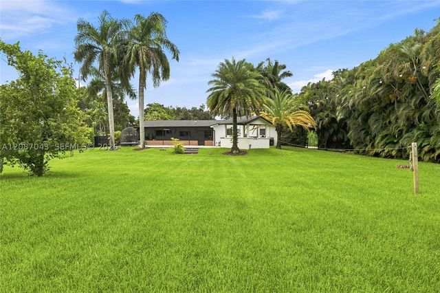 13402 SW 29th St, Davie, FL 33330