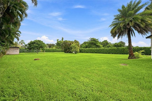 13402 SW 29th St, Davie, FL 33330