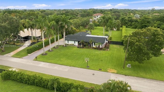 13402 SW 29th St, Davie, FL 33330