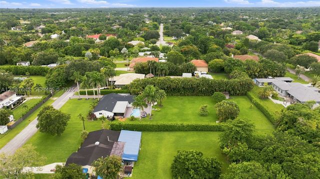 13402 SW 29th St, Davie, FL 33330