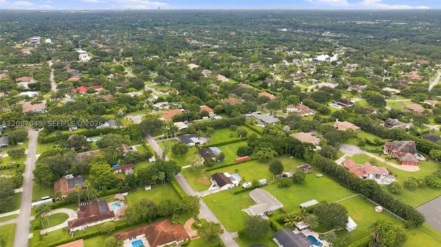 13402 SW 29th St, Davie, FL 33330