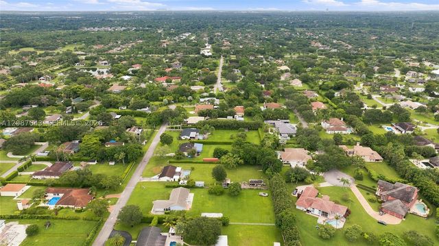 13402 SW 29th St, Davie, FL 33330