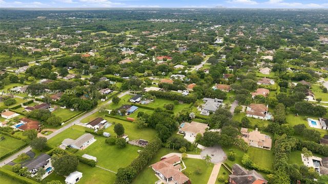 13402 SW 29th St, Davie, FL 33330