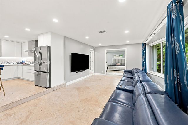 13402 SW 29th St, Davie, FL 33330