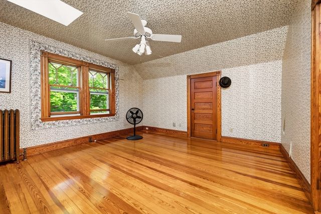66 Mount Vernon St, Melrose, MA 02176