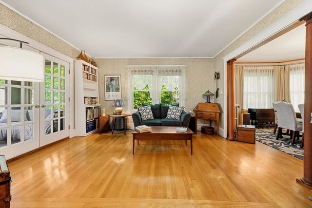 66 Mount Vernon St, Melrose, MA 02176
