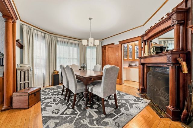 66 Mount Vernon St, Melrose, MA 02176
