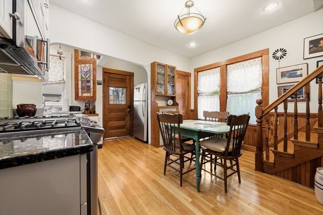 66 Mount Vernon St, Melrose, MA 02176