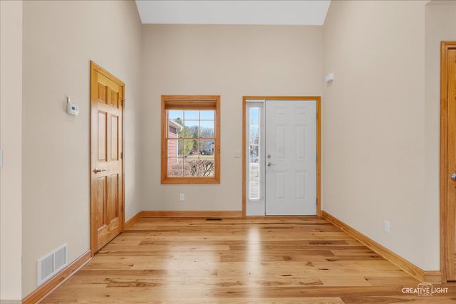 6105 Red Gate Lane, Yorkville, IL 60560