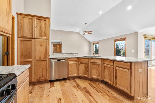 6105 Red Gate Lane, Yorkville, IL 60560