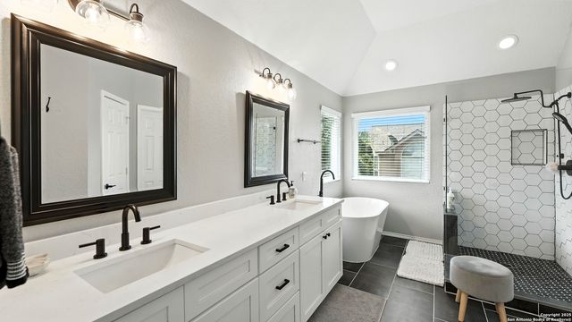 2448 Woodbridge Way, Schertz, TX 78154