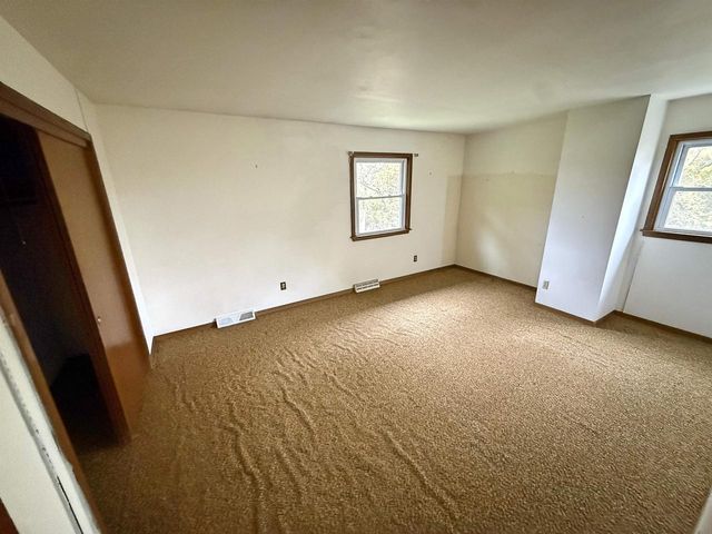 2326 S Murray Road, Janesville, WI 53548