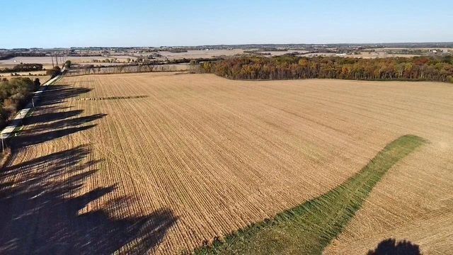 2326 S Murray Road, Janesville, WI 53548