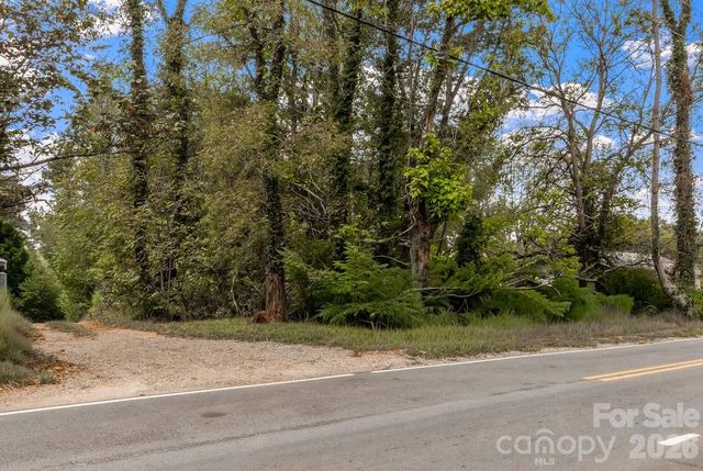 99999 Hazel Mill Road, Asheville, NC 28806