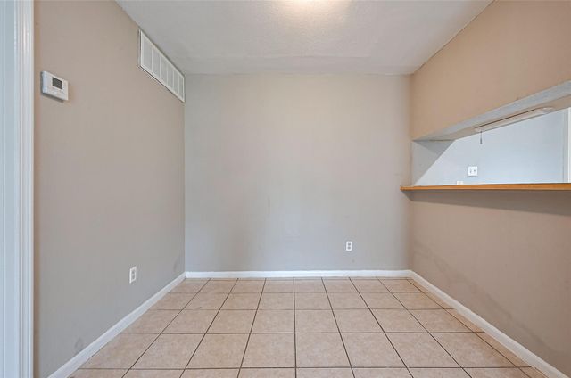 9090 S Braeswood Boulevard 43, Houston, TX 77074
