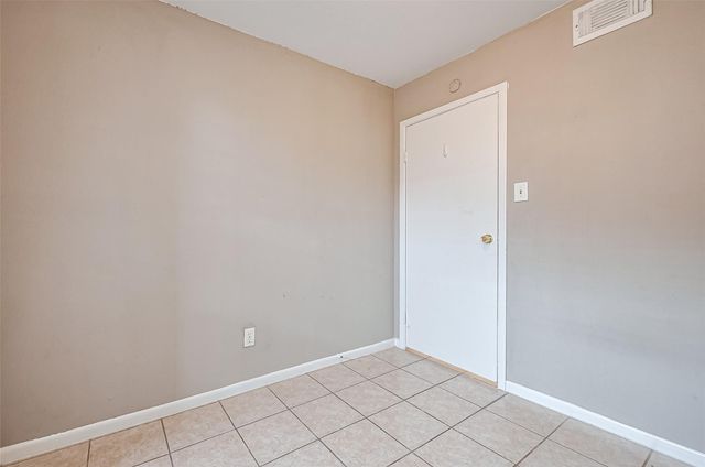 9090 S Braeswood Boulevard 43, Houston, TX 77074