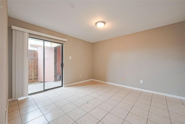 9090 S Braeswood Boulevard 43, Houston, TX 77074