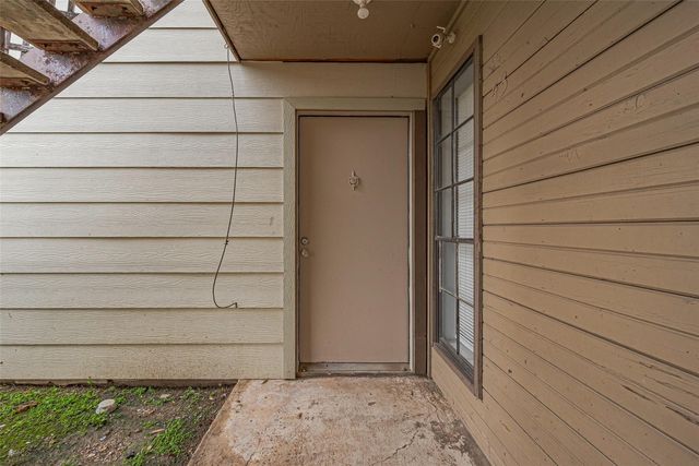 9090 S Braeswood Boulevard 43, Houston, TX 77074