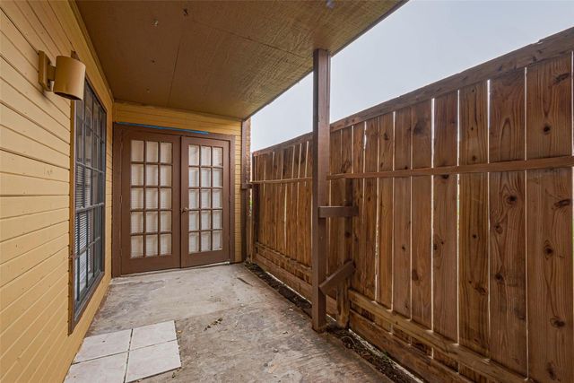 9090 S Braeswood Boulevard 43, Houston, TX 77074