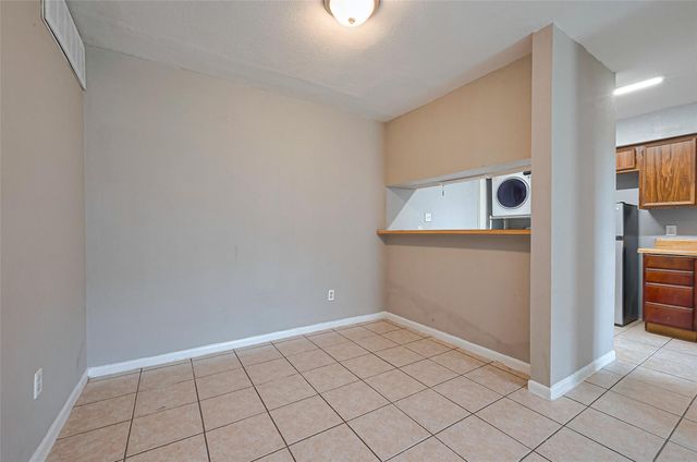 9090 S Braeswood Boulevard 43, Houston, TX 77074