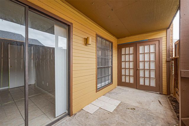 9090 S Braeswood Boulevard 43, Houston, TX 77074