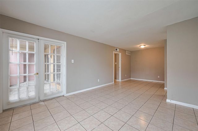 9090 S Braeswood Boulevard 43, Houston, TX 77074