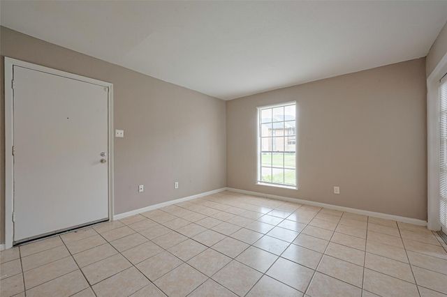 9090 S Braeswood Boulevard 43, Houston, TX 77074
