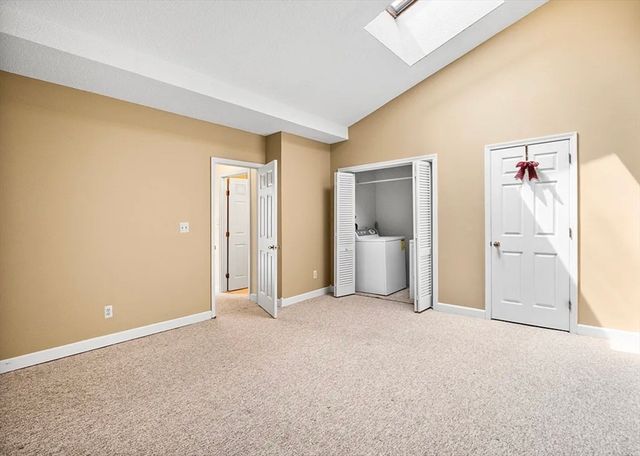 128 Warren 12, Lowell, MA 01852