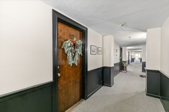 128 Warren 12, Lowell, MA 01852