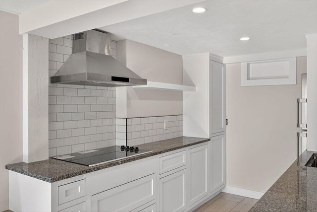 704 State Hwy 704, Eastham, MA 02642